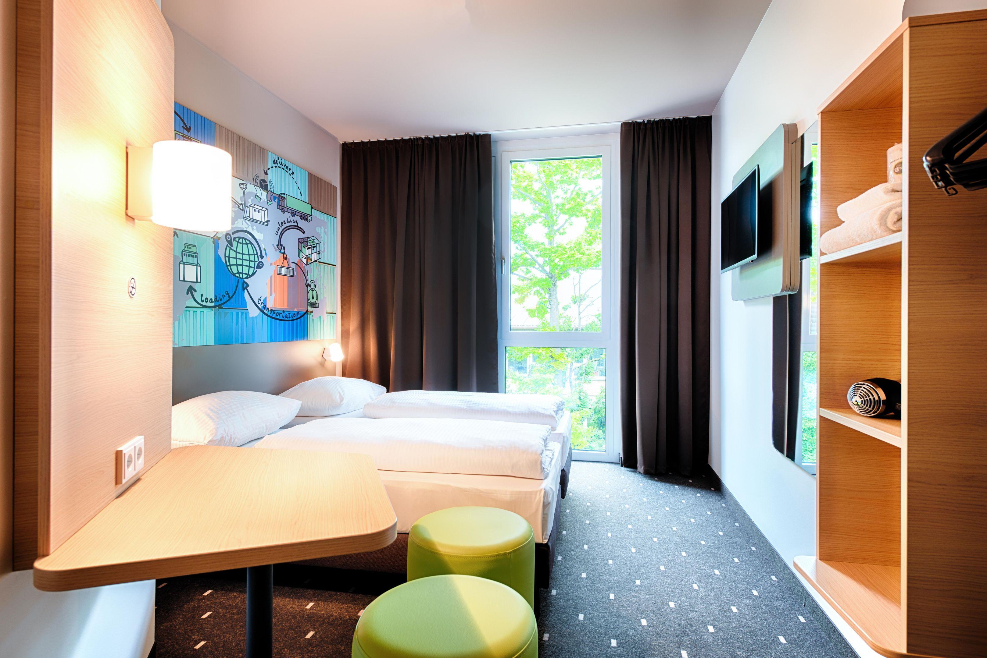 B&B Hotel Stuttgart-Neckarhafen Esterno foto